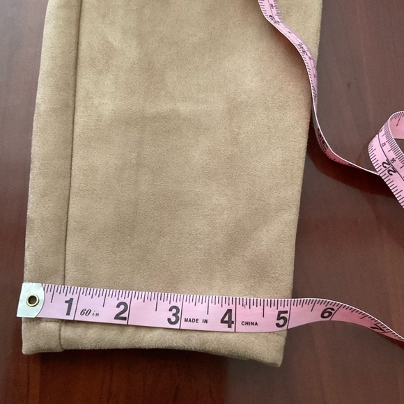 Chico’s Faux Suede Leggings High Waist Pull On Camel Women’s Sz 8R (Chico’s 1R) - Picture 5 of 10